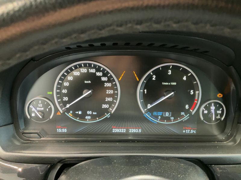 BMW 5er 520d xDrive 2014 – снимка 13