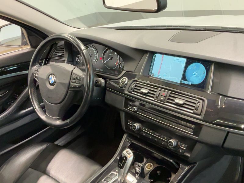 BMW 5er 520d xDrive 2014 – снимка 17