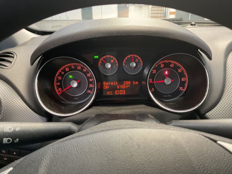 Fiat Punto Evo 1.3 JTD Dynamic 2010 – снимка 4