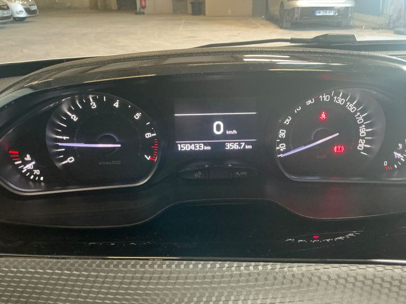 Peugeot 208 1.2 PureTech Allure 2017 – снимка 4