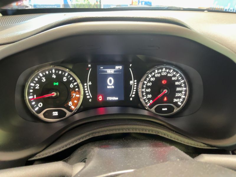Jeep Renegade 1.6 Dawn Of Justice 2016 – снимка 18