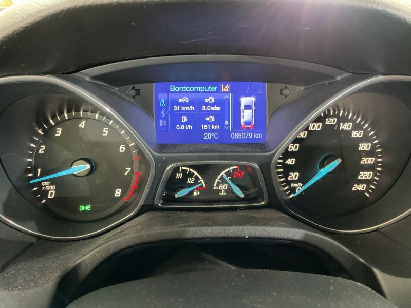 Ford Focus 1.0 EcoBoost Titanium 2012 – снимка 18