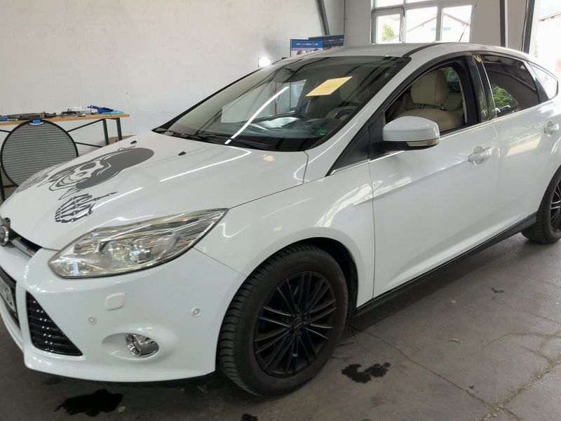 Ford Focus 1.0 EcoBoost Titanium 2012 – снимка 2