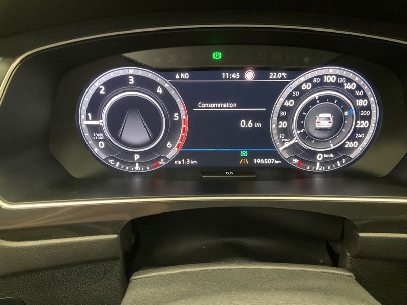 Volkswagen Tiguan 2.0 TDI Carat Exclusive BlueMotion Tech 2018 – снимка 18