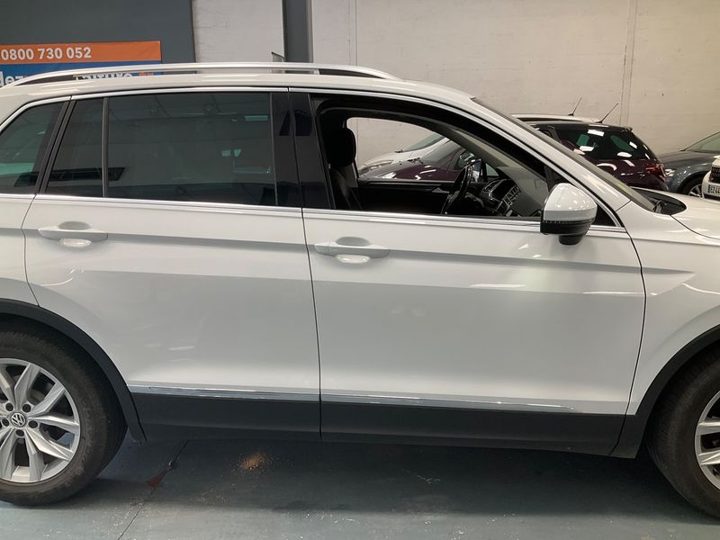 Volkswagen Tiguan 2.0 TDI Carat Exclusive BlueMotion Tech 2018 – снимка 10