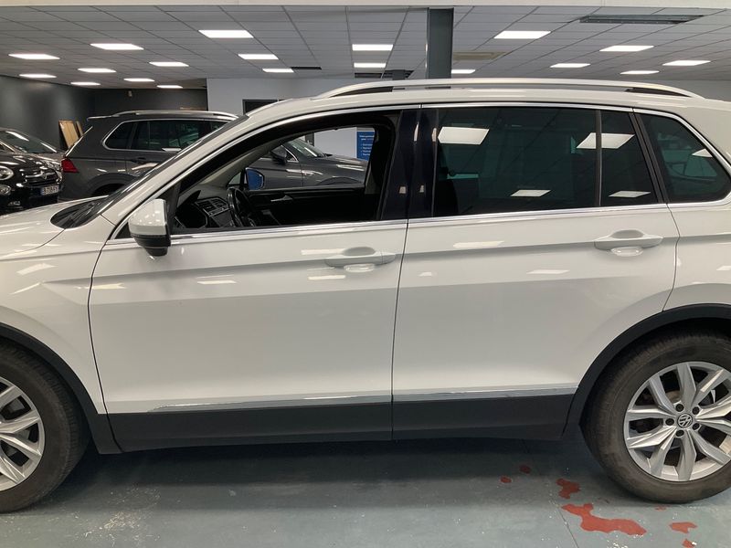 Volkswagen Tiguan 2.0 TDI Carat Exclusive BlueMotion Tech 2018 – снимка 4