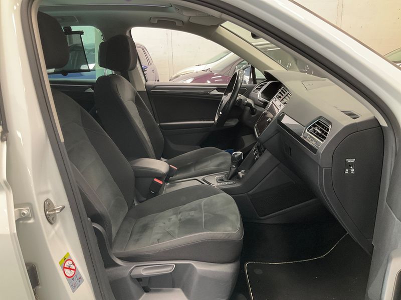 Volkswagen Tiguan 2.0 TDI Carat Exclusive BlueMotion Tech 2018 – снимка 16