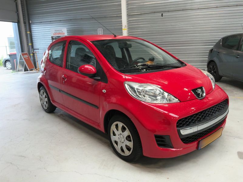 Peugeot 107 1.0 Filou 2011 – снимка 12