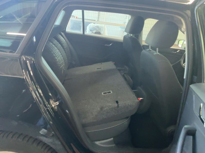 Skoda Rapid Spaceback 1.6 TDI Ambition 2015 – снимка 20