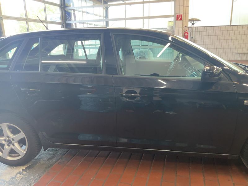 Skoda Rapid Spaceback 1.6 TDI Ambition 2015 – снимка 10