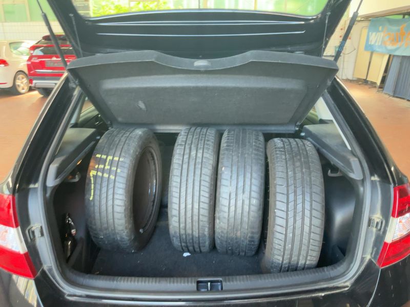Skoda Rapid Spaceback 1.6 TDI Ambition 2015 – снимка 16