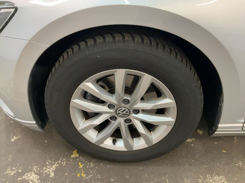 Volkswagen Passat 2.0 TDI Comfortline BlueMotion Tech 2016 – снимка 3