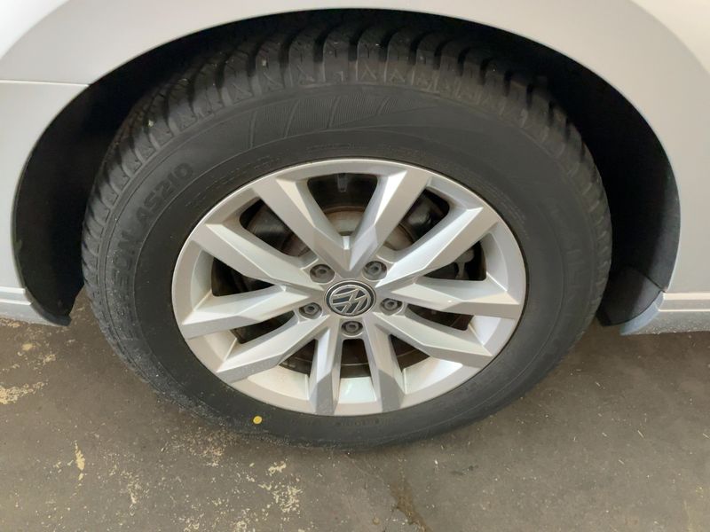 Volkswagen Passat 2.0 TDI Comfortline BlueMotion Tech 2016 – снимка 9