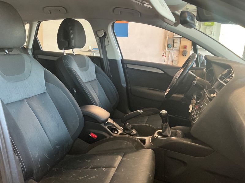 Citroen C4 1.6 HDi Confort 2013 – снимка 3