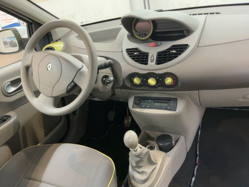 Renault Twingo 1.2 Liberty 2012 – снимка 17
