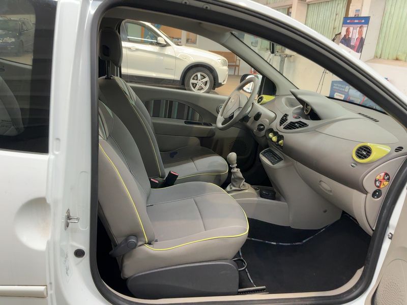 Renault Twingo 1.2 Liberty 2012 – снимка 16
