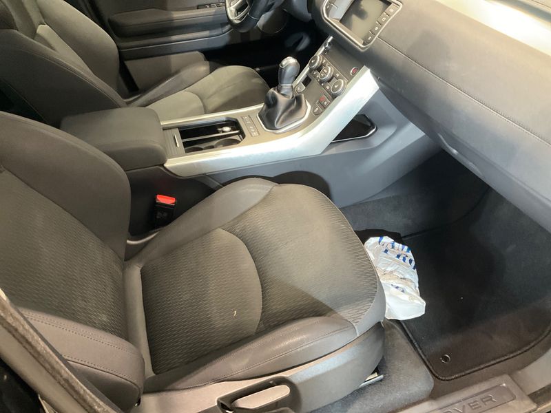 Land Rover Evoque 2.0 Td4 Pure 2017 – снимка 32