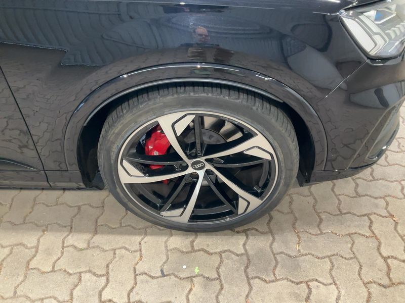 Audi SQ7 4.0 TFSI quattro 2021 – снимка 11
