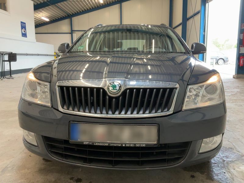 Skoda Octavia 1.6 TDI Impuls Edition 2011 – снимка 14