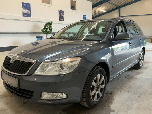 Skoda Octavia 1.6 TDI Impuls Edition 2011 – снимка 1