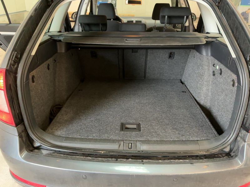 Skoda Octavia 1.6 TDI Impuls Edition 2011 – снимка 16