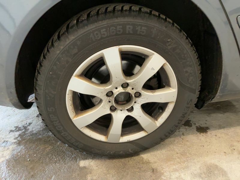 Skoda Octavia 1.6 TDI Impuls Edition 2011 – снимка 9
