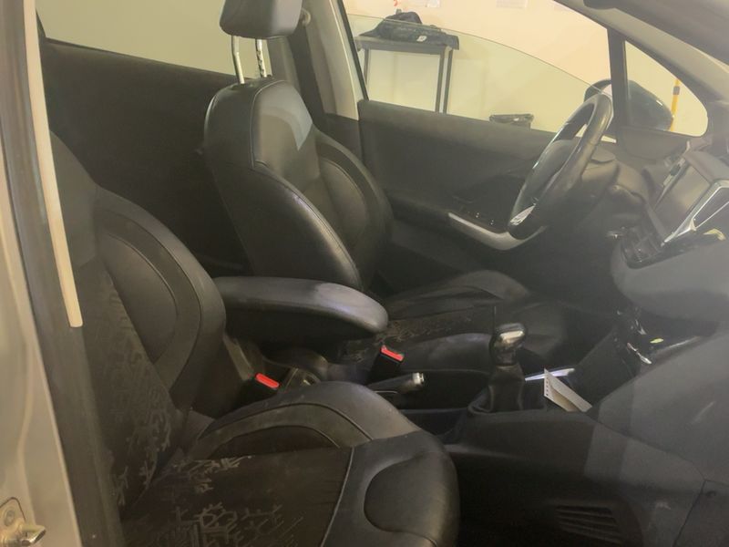 Peugeot 208 1.6 Féline 2012 – снимка 16