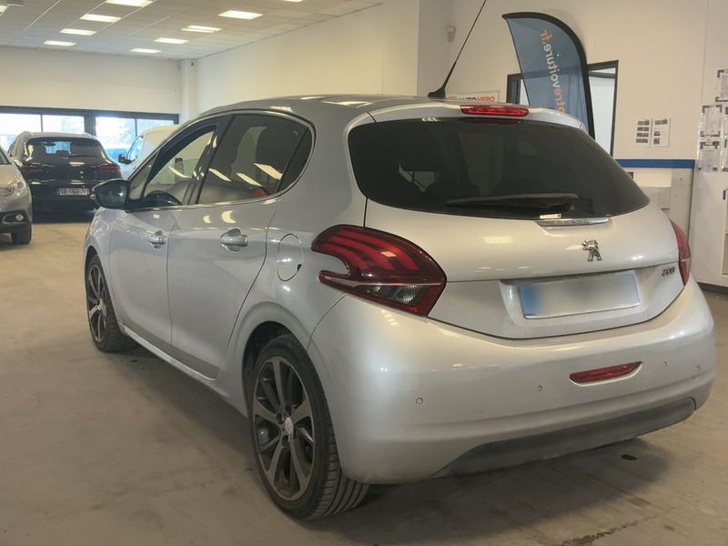 Peugeot 208 1.6 Féline 2012 – снимка 6