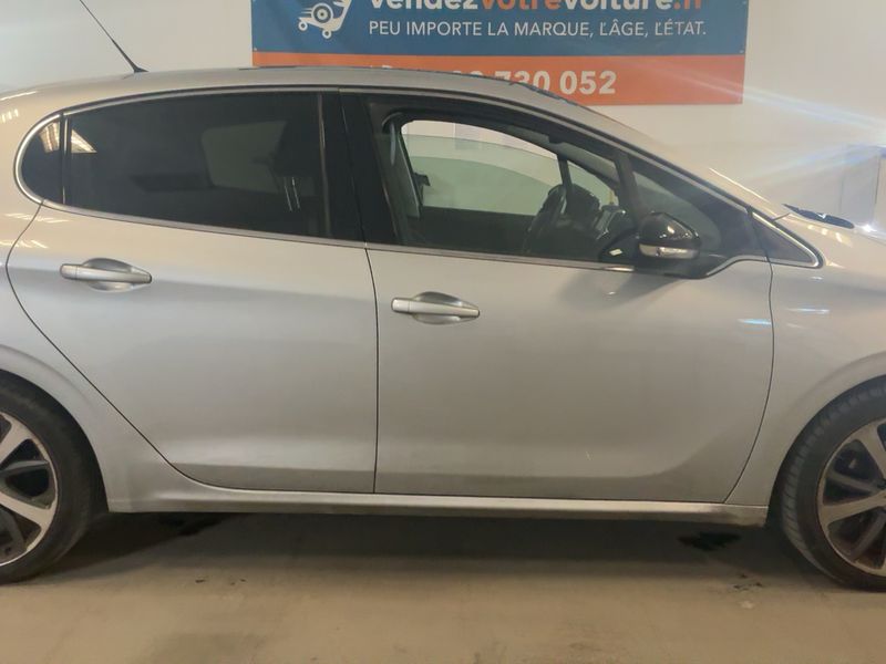 Peugeot 208 1.6 Féline 2012 – снимка 10
