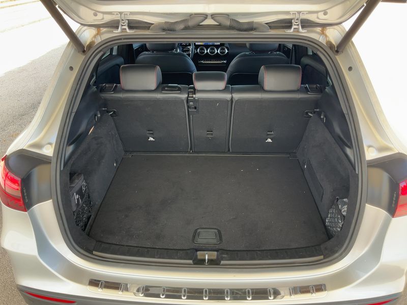 Mercedes-Benz GLA-Klasse GLA 200 d AMG Line 2024 – снимка 15