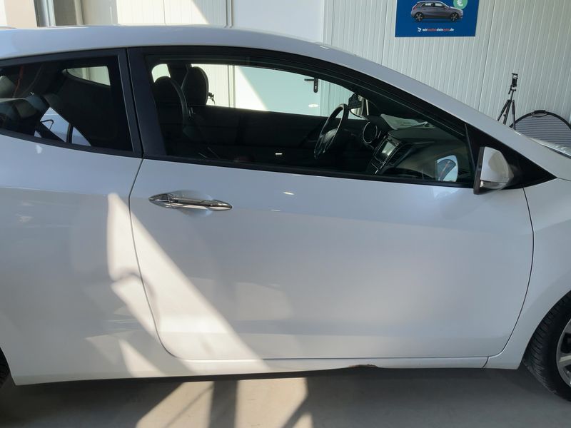 Hyundai i30 1.6 TGDI Turbo 2015 – снимка 10