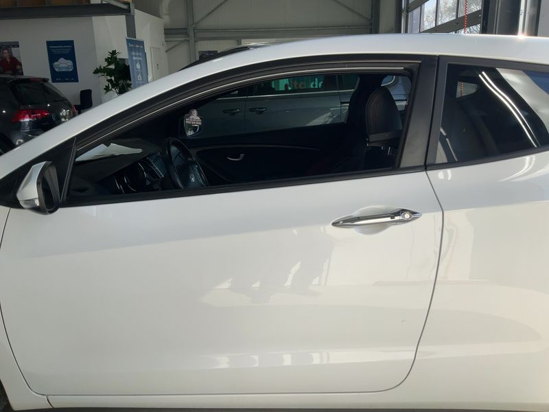 Hyundai i30 1.6 TGDI Turbo 2015 – снимка 4