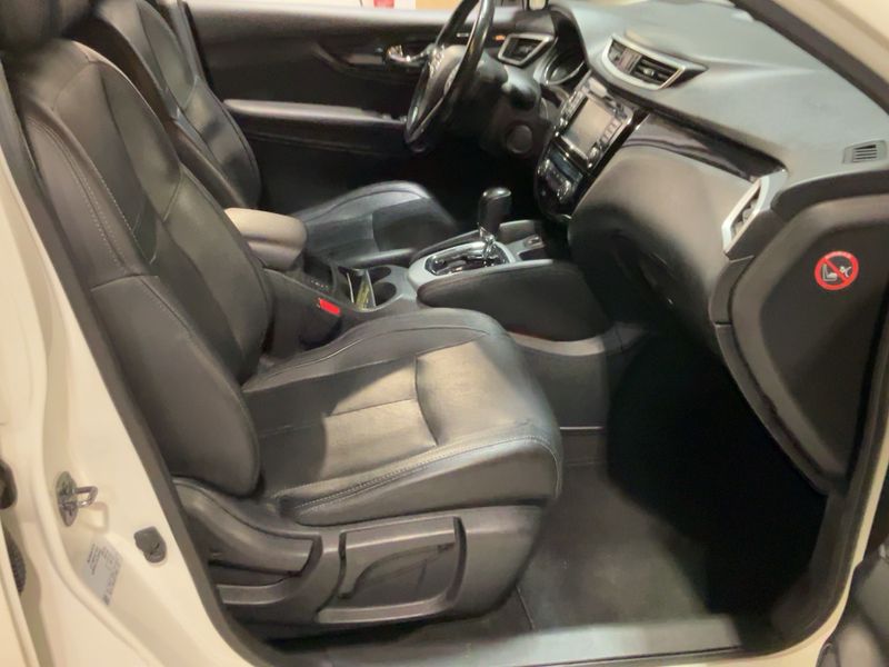 Nissan Qashqai 1.6 dCi Tekna 2016 – снимка 16