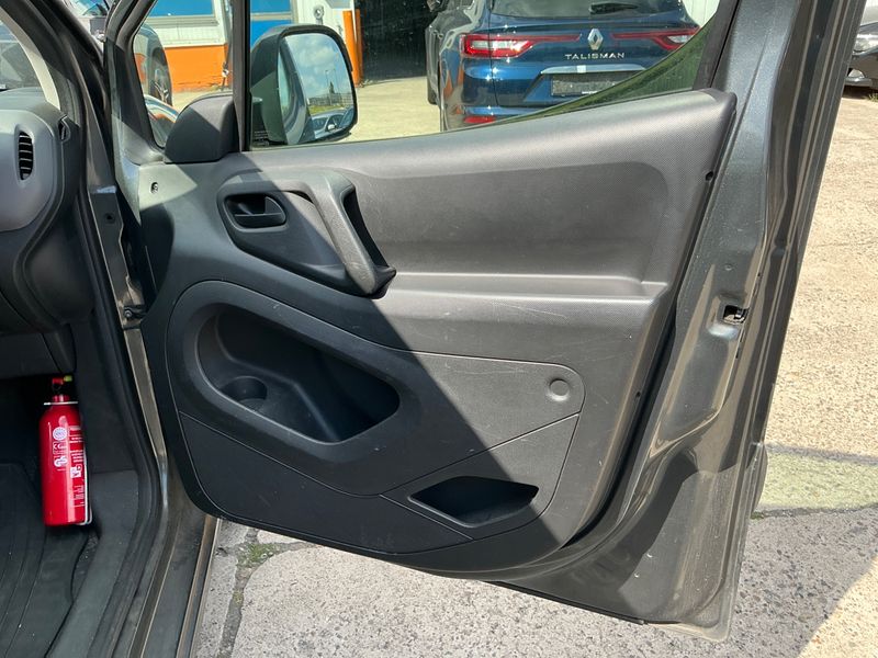 Citroen Berlingo 1.6 Blue-HDi Business L1 2015 – снимка 35