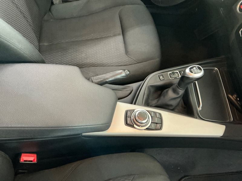 BMW 3er 318d 2017 – снимка 28