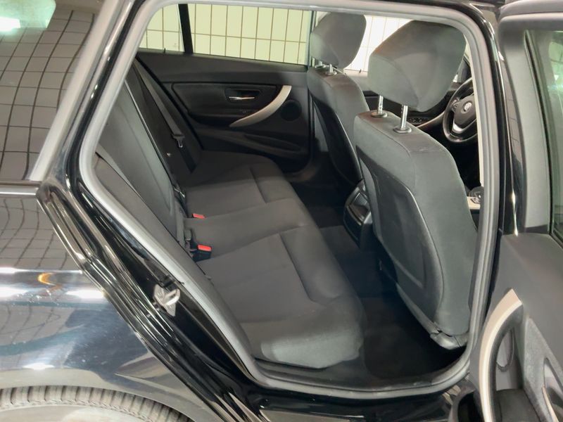 BMW 3er 318d 2017 – снимка 19