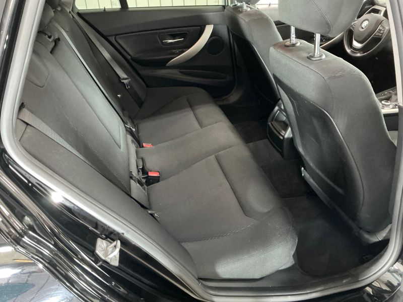 BMW 3er 318d 2017 – снимка 29