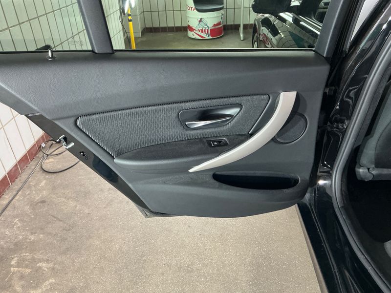 BMW 3er 318d 2017 – снимка 36