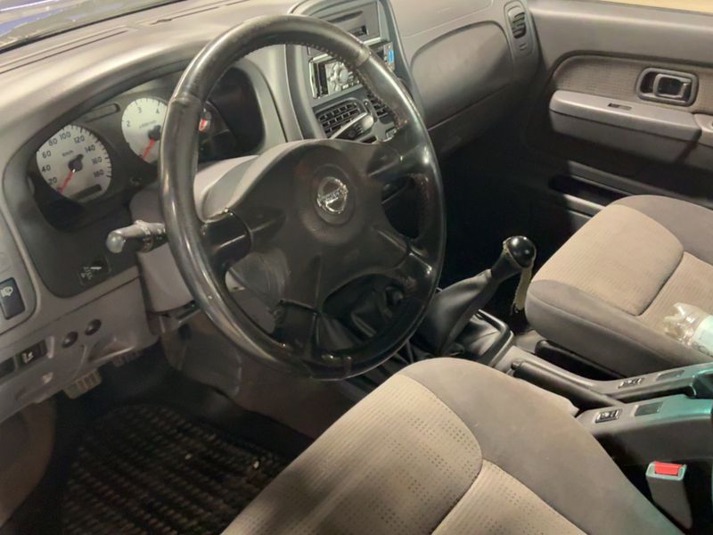 Nissan Navara Pick-up 2.5 dCi KingCab Comfort 4x4 2006 – снимка 17