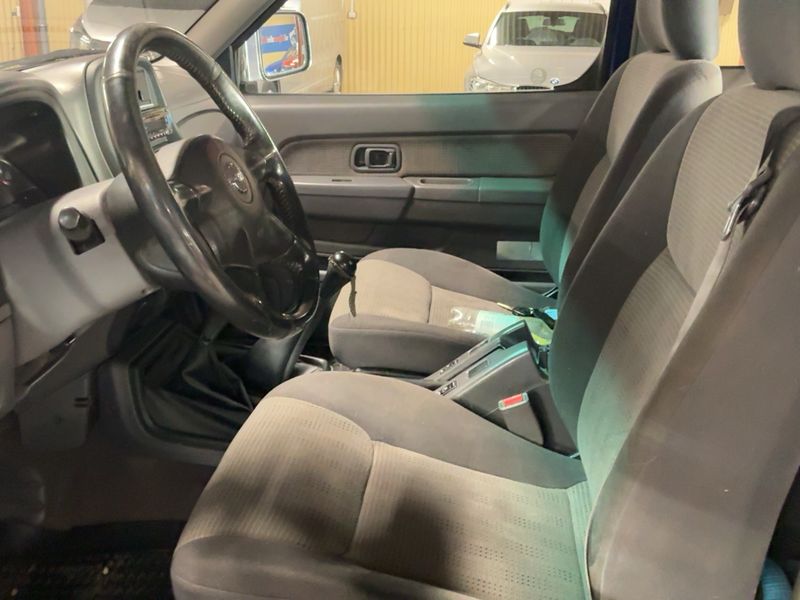 Nissan Navara Pick-up 2.5 dCi KingCab Comfort 4x4 2006 – снимка 16
