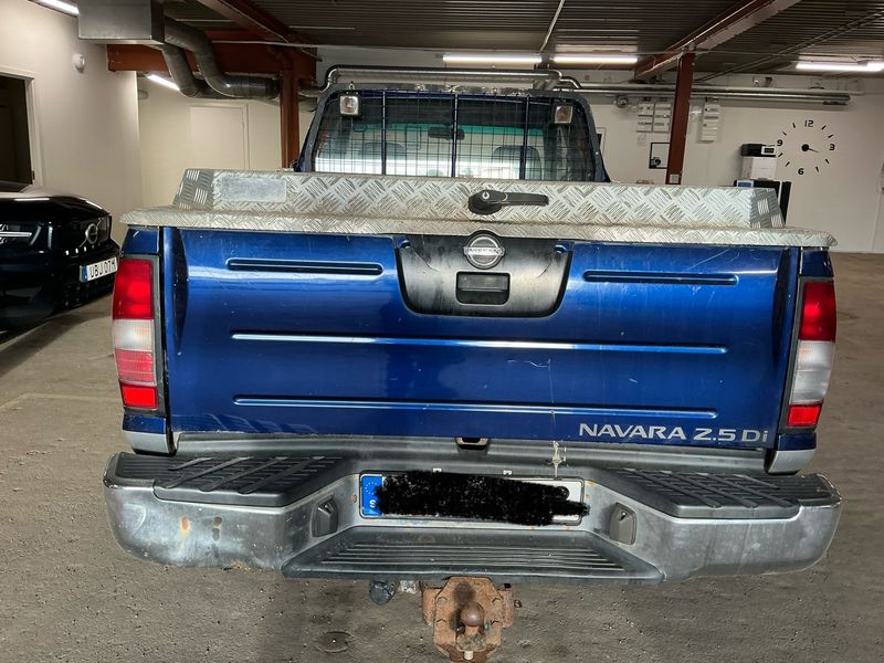Nissan Navara Pick-up 2.5 dCi KingCab Comfort 4x4 2006 – снимка 7