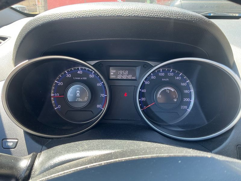 Hyundai ix35 1.6 Comfort 2WD 2010 – снимка 18