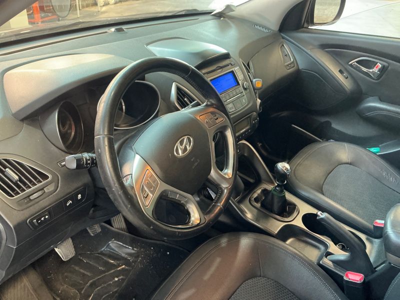 Hyundai ix35 1.6 Comfort 2WD 2010 – снимка 25