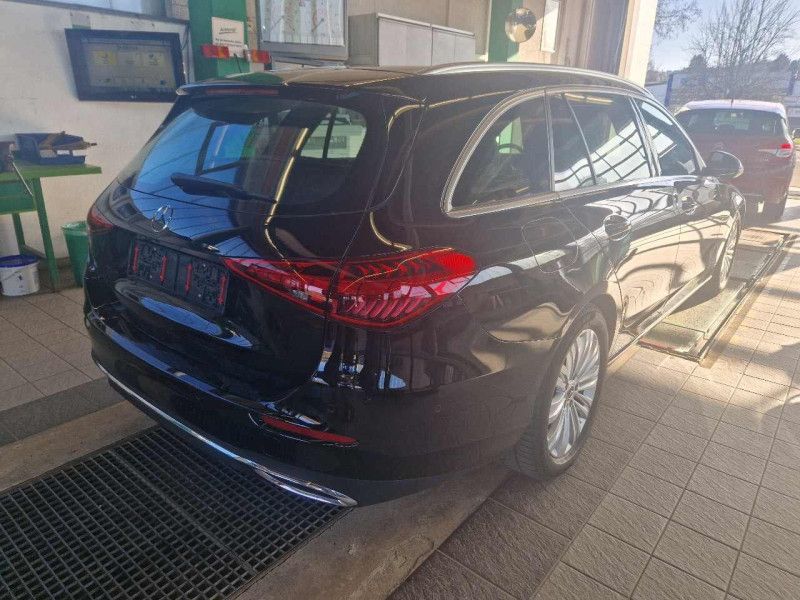 Mercedes-Benz C-Klasse C 200 d Mild-Hybrid T Avantgarde 2025 – снимка 3