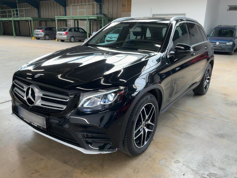 Mercedes-Benz GLC-Klasse GLC 220 4Matic AMG Line 2019 – снимка 1