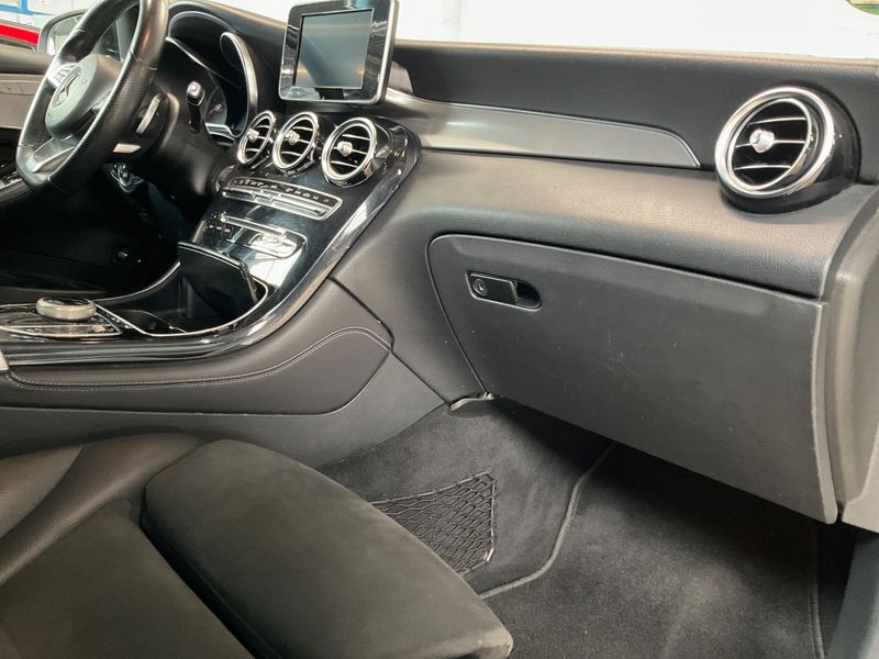 Mercedes-Benz GLC-Klasse GLC 220 4Matic AMG Line 2019 – снимка 29