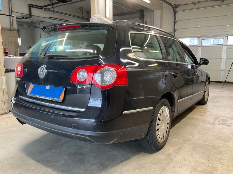 Volkswagen Passat 2.0 TDI Comfortline 2010 – снимка 2