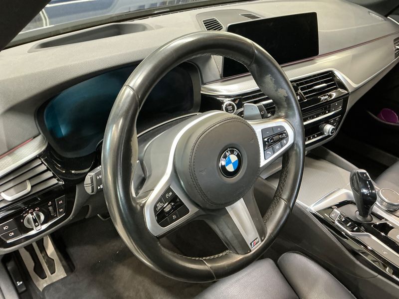 BMW 5er 520d M Sport 2019 – снимка 26