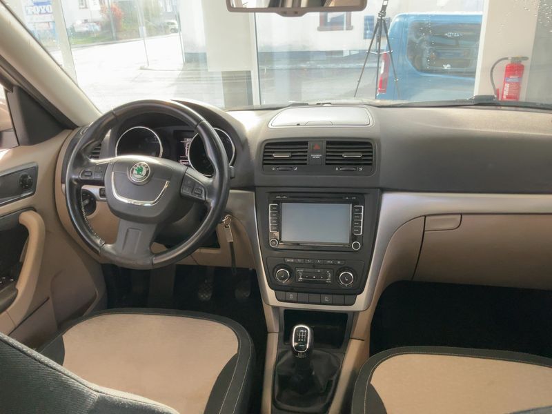 Skoda Yeti 1.4 TSI Experience 2011 – снимка 17