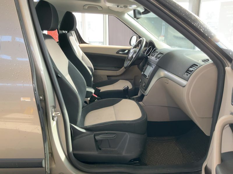 Skoda Yeti 1.4 TSI Experience 2011 – снимка 16